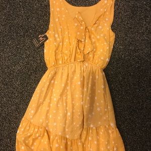 Nanamacs rewrite the stars yellow tie dress! ⭐️
